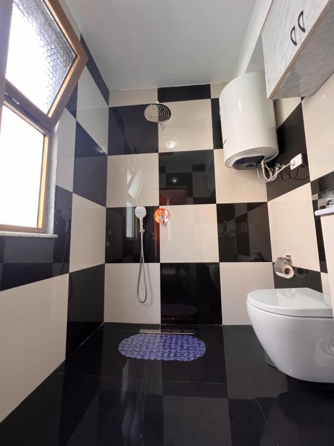 Alea1 Apartment Tirana Kültér fotó
