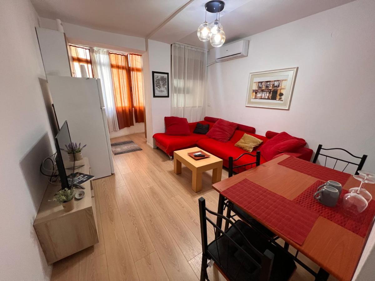 Alea1 Apartment Tirana Kültér fotó
